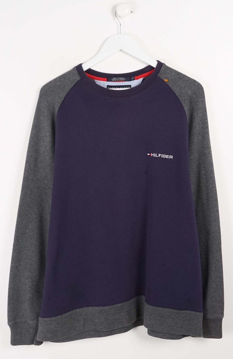 VINTAGE TOMMY HILFIGER SWEATER (XL)