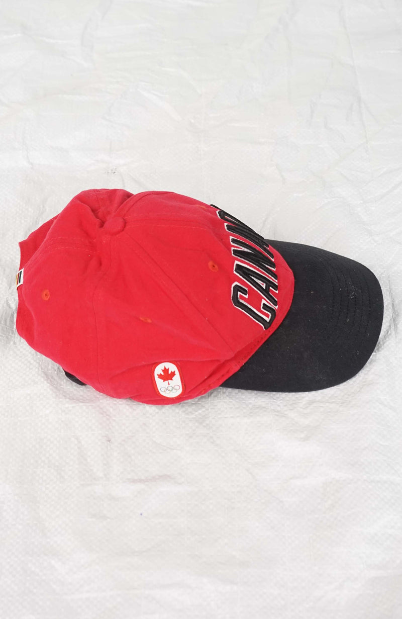 VINTAGE OLYMPICS CANADA HAT