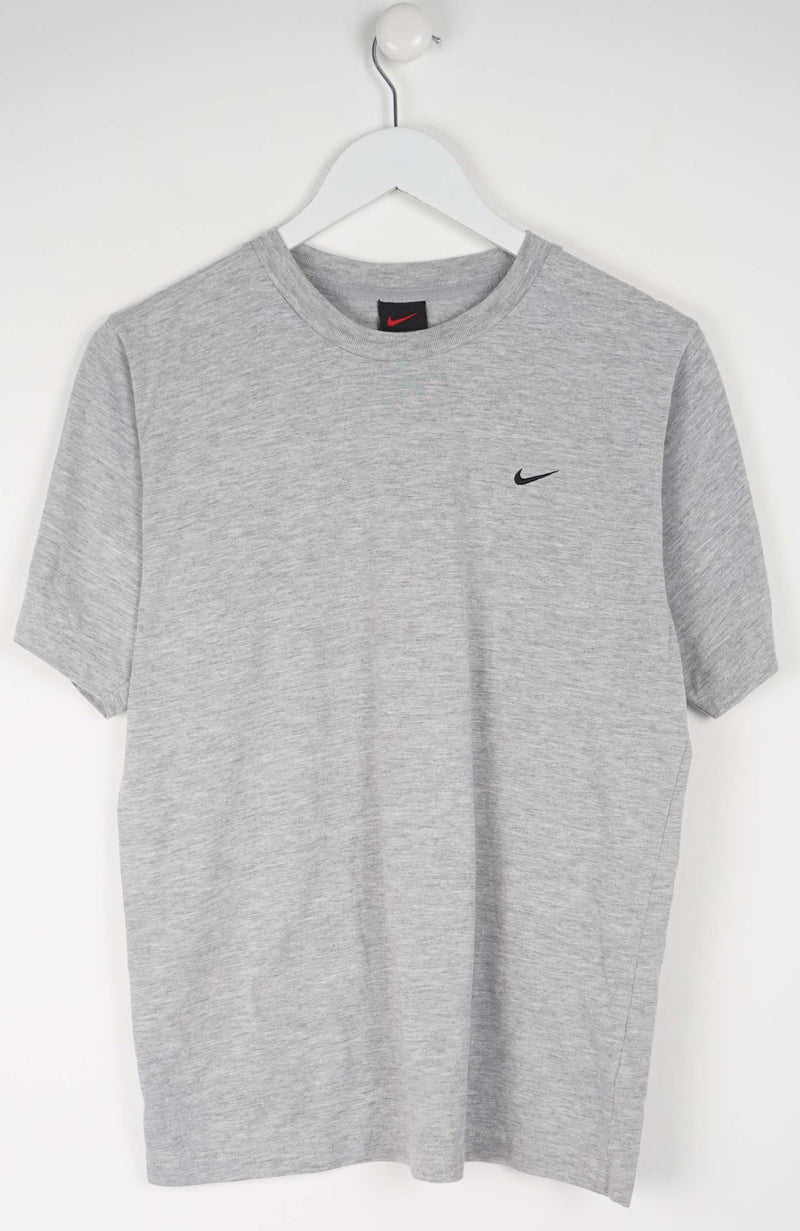 VINTAGE NIKE T-SHIRT (S)