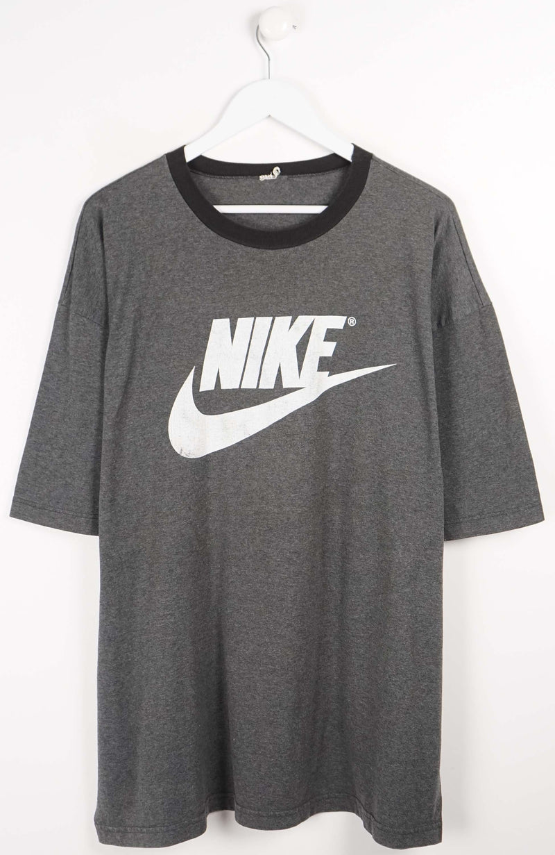 VINTAGE NIKE T-SHIRT (XXL)