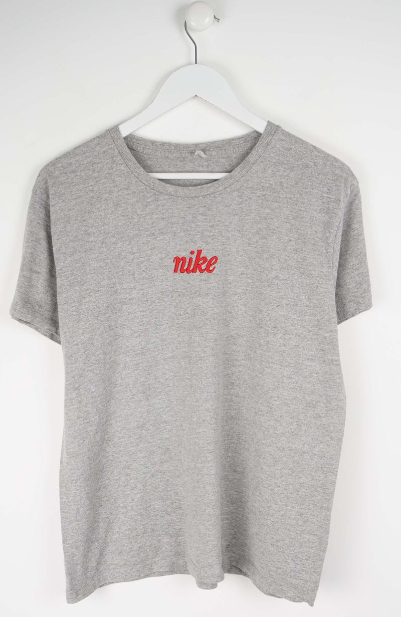 VINTAGE NIKE T-SHIRT (S)