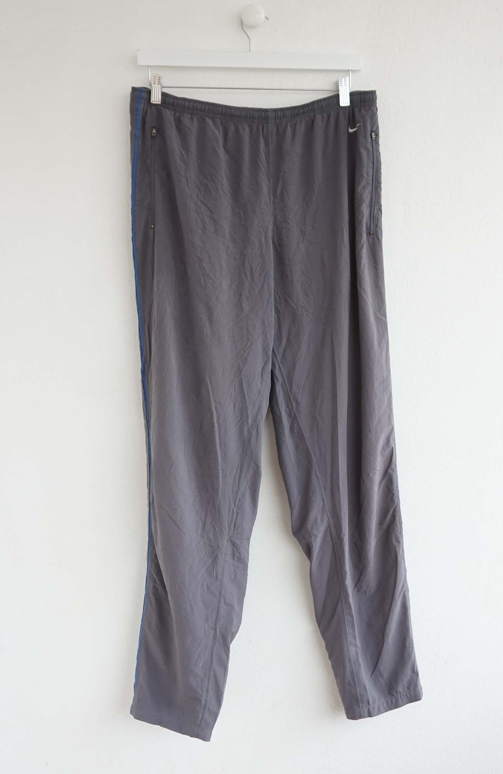 VINTAGE NIKE TRACK PANTS (XL)