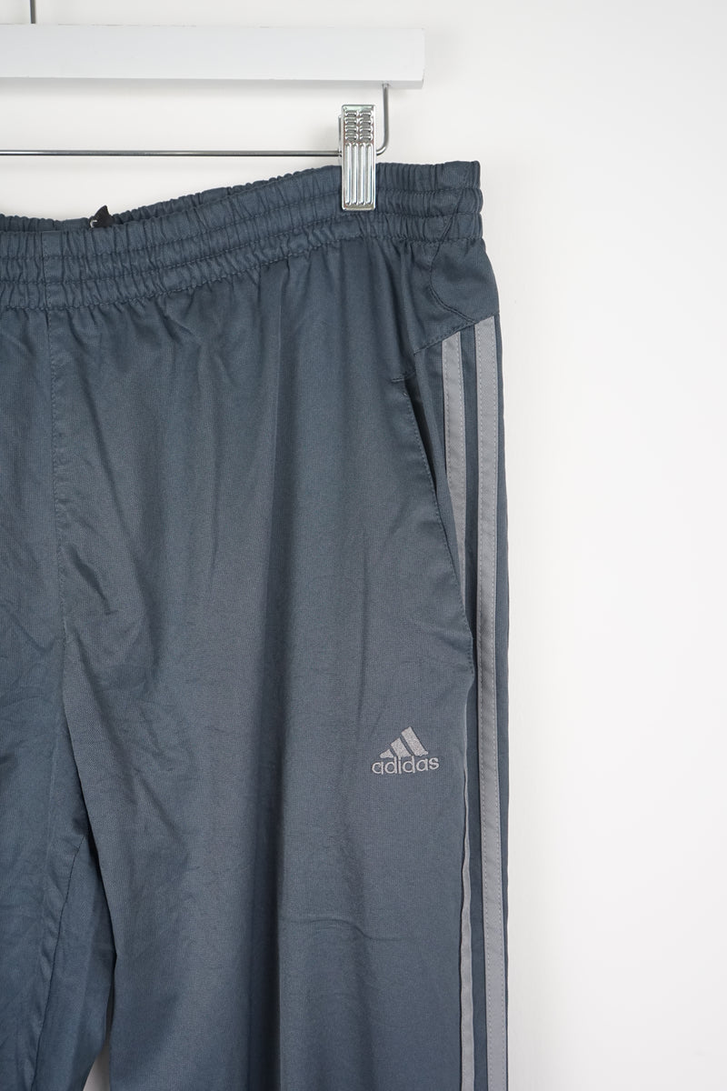 VINTAGE ADIDAS TRACK PANTS (L)