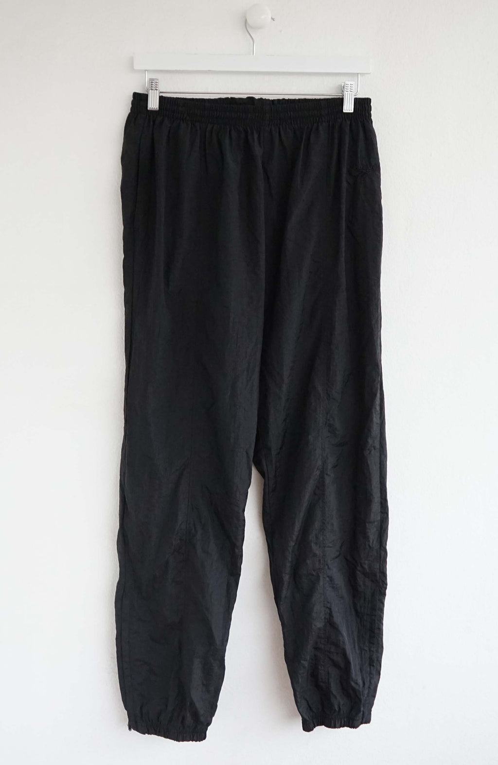 VINTAGE REEBOK TRACK PANTS (L) 