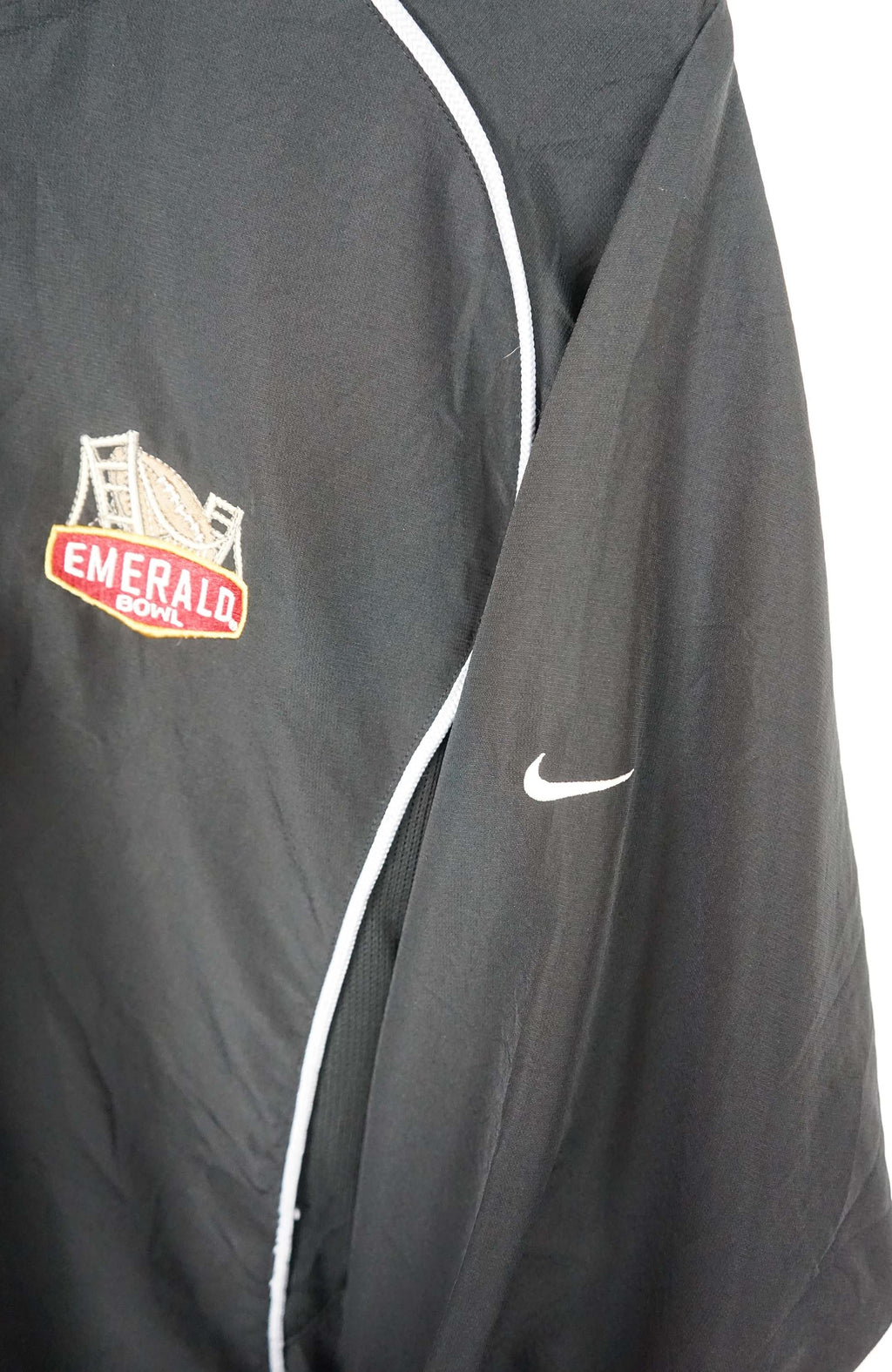 VINTAGE NIKE WINDBREAKER (L)