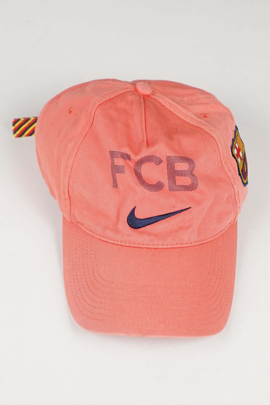 VINTAGE NIKE FCB HAT 